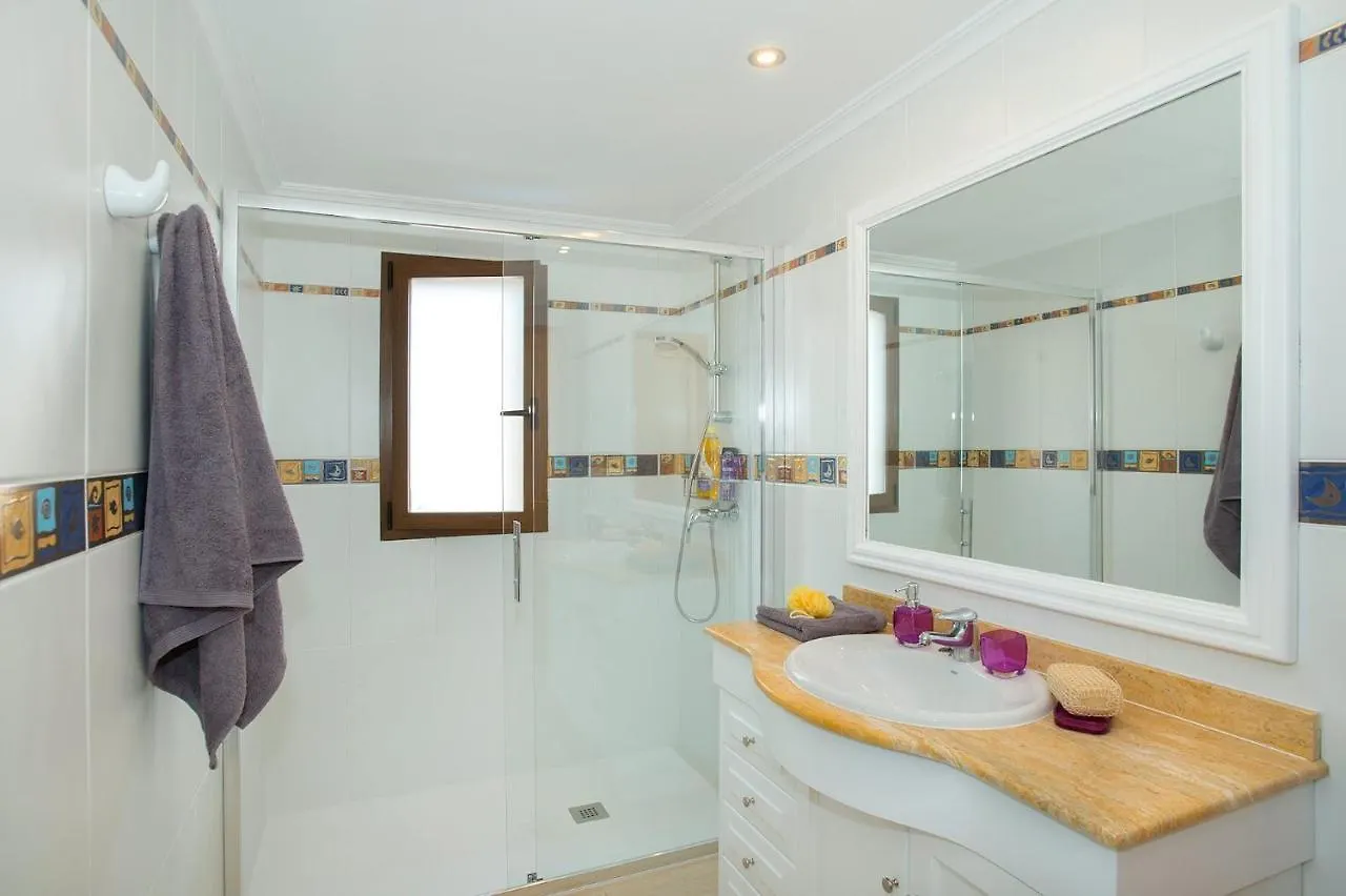 Villa Green Lake By Villa Plus Playa de Muro