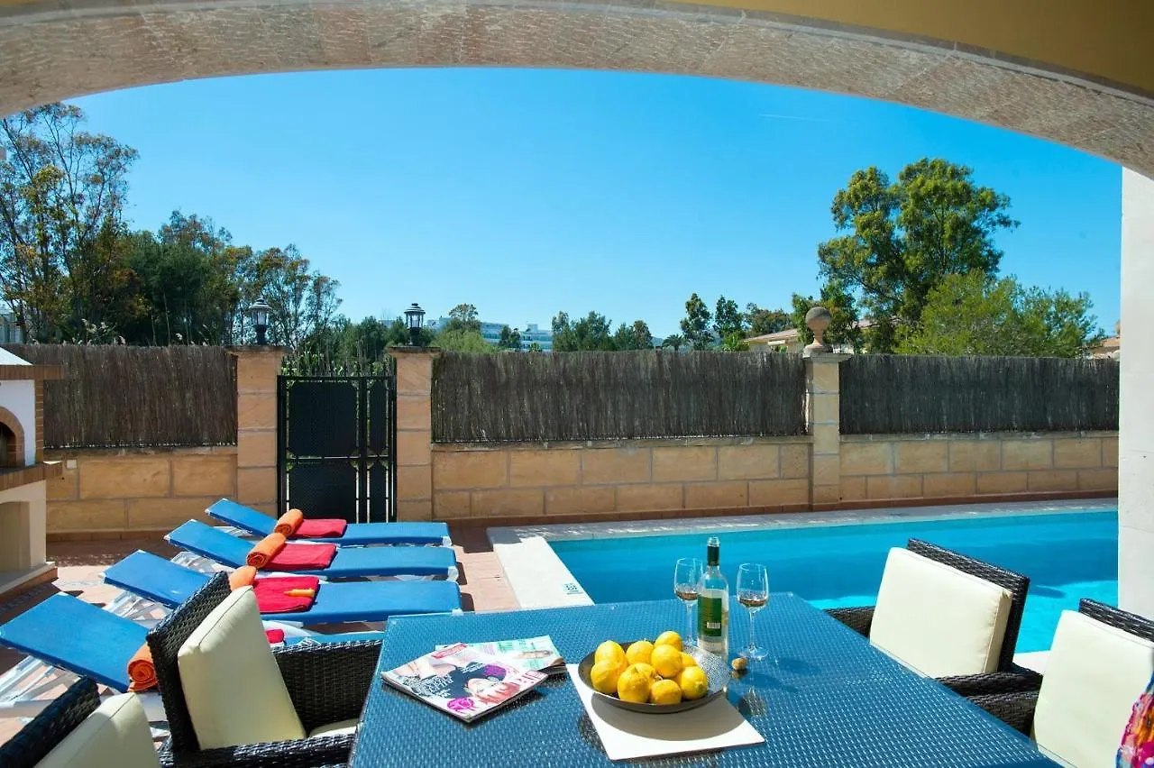 Villa Green Lake By Villa Plus Playa de Muro